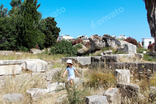 Preview: Little Girl On The Ruins In Greece