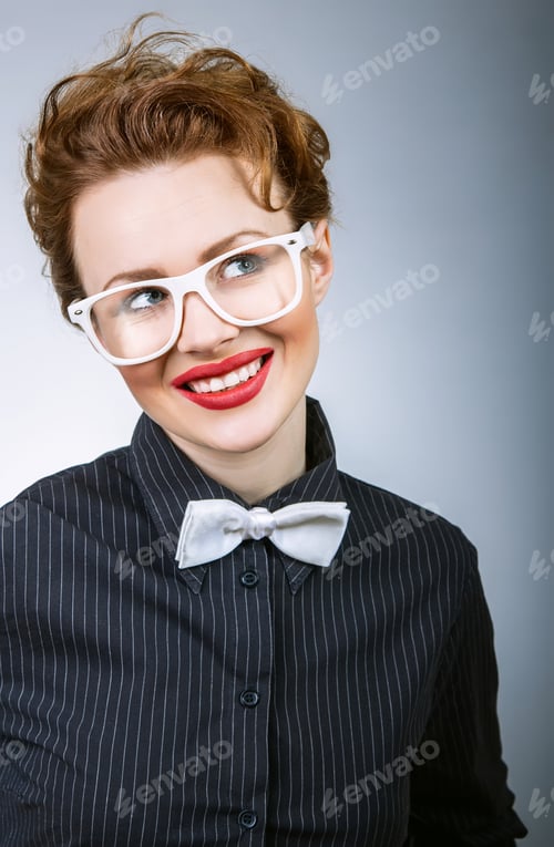 Preview: Smile Expressive Woman Looking To Side And Thinking