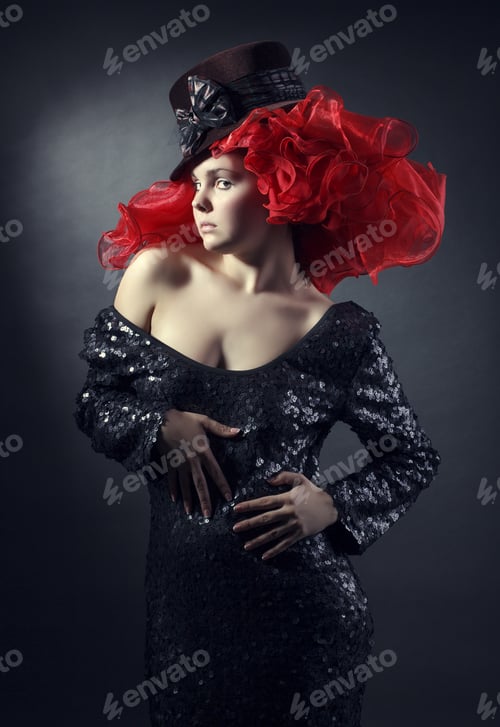 Preview: Luxury Young Woman In A Scenic Suit.