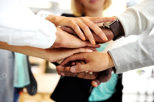 Preview: Business People Joining Hands