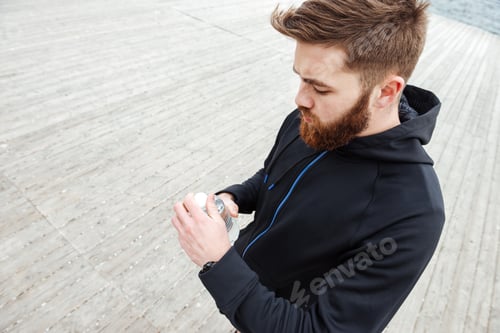 Preview: Young Runner With Water. Side View