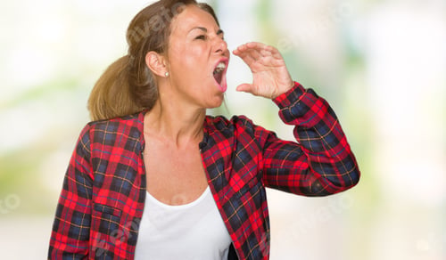 Preview: Middle Age Adult Woman Wearing Casual Jacket Over Isolated Background Shouting And Screaming Loud