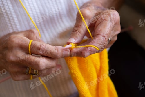 Preview: Old Senior Woman Hands Wrinkled Skin.Senior Woman`S Hand . Hands Of An Old Woman Knitting Needles