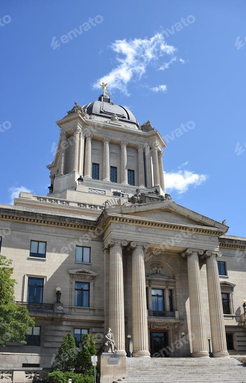 Preview: Manitoba Legislative Building In Winnipeg And Golden Boy