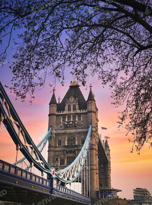 Preview: Tower Bridge Over The River Thames At Sunset In London, Uk.
