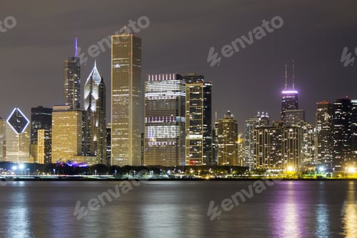 Preview: Downtown Chicago By Night