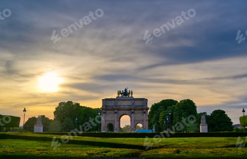 Preview: The Arc De Triomphe Du Carrousel Located In Paris, France.