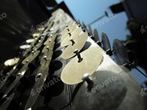 Preview: Shimmering Metal Discs Geometric Pattern Arrangement Macro