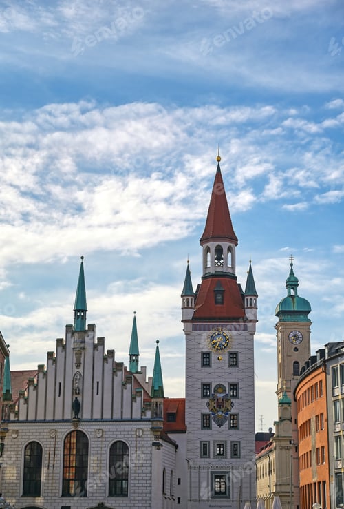 Preview: The Old Town Hall Located In The Marienplatz In Munich, Germany.