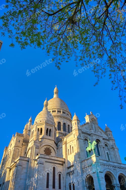 Preview: The Basilica Of The Sacred Heart Of Paris, Located In The Montmartre District Of Paris, France.