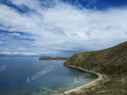 Vorschau: Blick auf den Titicaca-See, die Grenze zwischen Bolivien und Peru