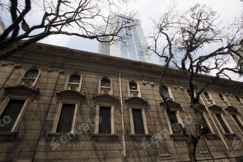 Visualização: Fachada da Antiga Igreja na Avenida Paulista A Velha e a Nova