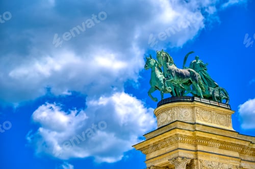 Preview: Millennium Monument On The Heroes' Square In Budapest, Hungary.