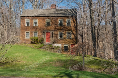 Preview: A Charming Wooden Cottage In The Litchfield Hills Of Connecticut, Usa