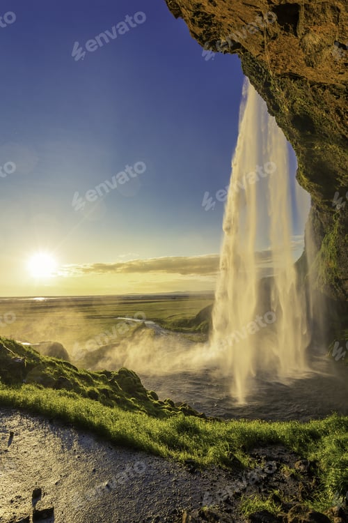 Preview: Seljalandsfoss Waterfall In South Iceland
