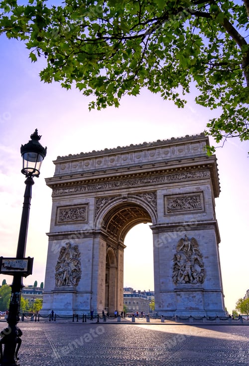 Preview: A View Of The Arc De Triomphe Located In Paris, France.