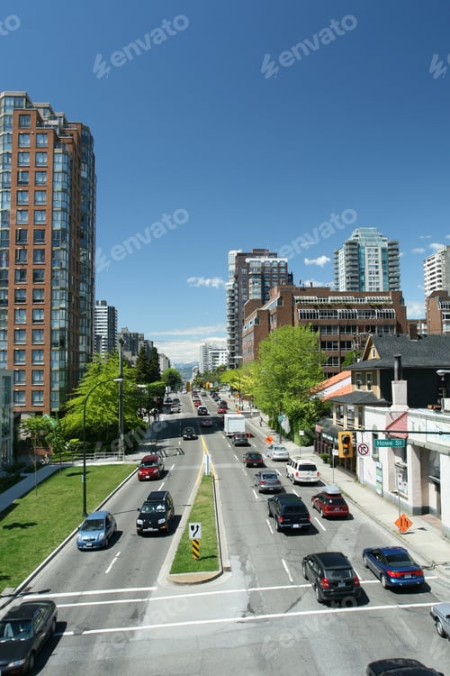 Preview: Busy Urban Street