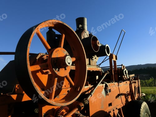 Preview: Vintage Old Rusty Mechanical Steel Machines