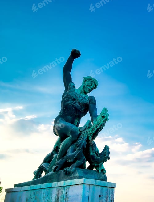 Preview: Freedom Statue On Gellert Hill In Budapest, Hungary.