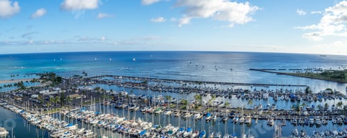 Preview: Panoramic View Of The Ala Moana Beach Park And Magic Island Lagoon In Honolulu, Hawaii.