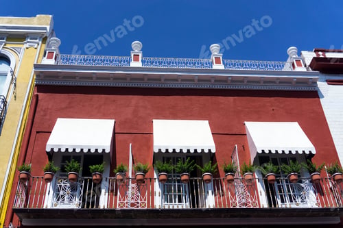 Preview: Red And White Colonial Architecture In Puebla, Mexico