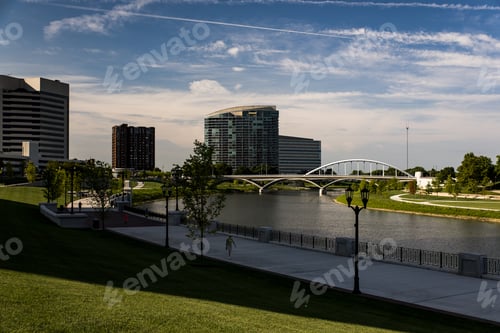 Preview: A Morning View In Downtown Columbus, Ohio Along The Scioto River And Abundant Parkland.