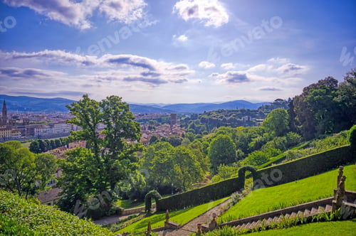 Preview: Florence, Along The Arno River, In The Tuscany Region Of Italy.