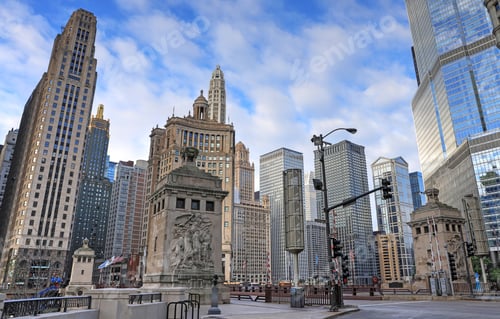 Preview: Chicago, Illinois Architecture And Skyline Along The Chicago River.