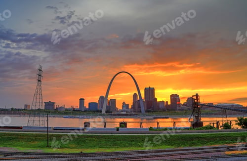 Preview: Gateway Arch In St. Louis, Missouri.