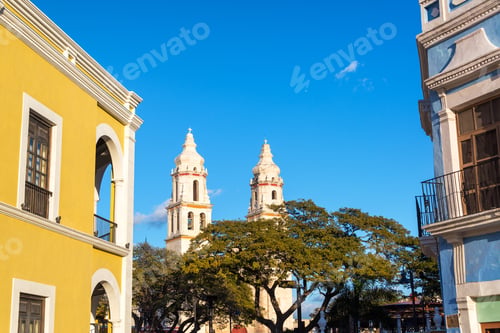 Preview: Cathedral Of Campeche, Mexico With Beautiful Colonial Architecture On Either Side