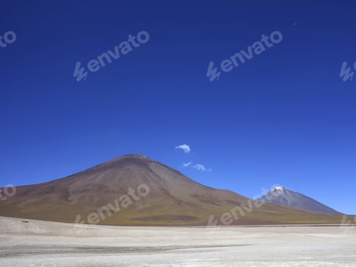 Preview: The High Desert Salar De Uyuni, Bolivia