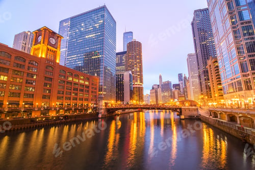Preview: View Of Skyscrapers In Downtown Chicago On Either Side Of The Chicago River