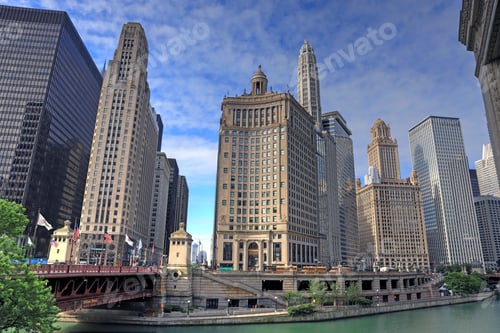 Preview: Chicago, Illinois Architecture And Skyline Along The Chicago River.