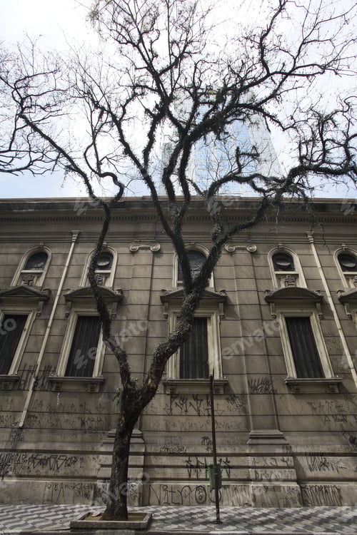 Visualização: Fachada da Igreja Velha na Avenida Paulista
