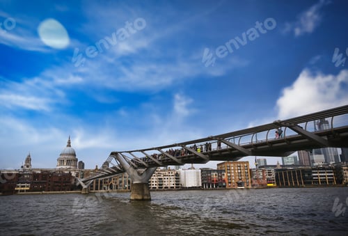 Preview: A View Across The River Thames To St. Paul'S Cathedral And The Skyline Of London, Uk.