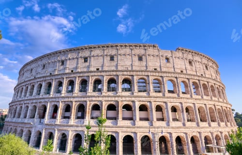 Aperçu: The Roman Colosseum In Located In Rome, Italy.