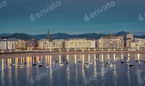 Preview: San Sebastian Skyline At Dusk With Boats On The Water, Spain