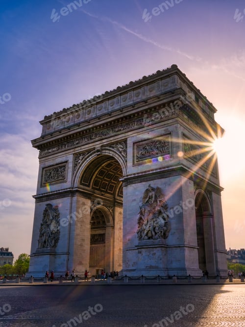 Preview: A View Of The Arc De Triomphe Located In Paris, France.