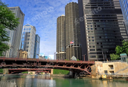 Preview: Chicago, Illinois Architecture And Skyline Along The Chicago River.