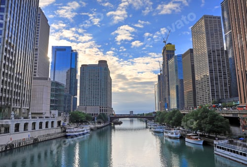 Preview: Chicago, Illinois Architecture And Skyline Along The Chicago River.