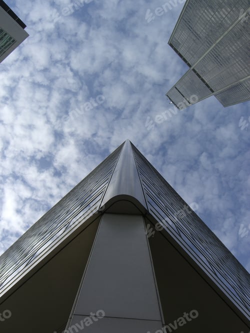 Preview: Tall Chicago Downtown Skyscrapers Ascending Towards Sky