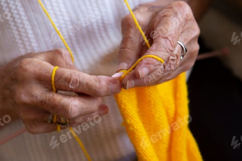 Preview: Old Senior Woman Hands Wrinkled Skin.Senior Woman`S Hand . Hands Of An Old Woman Knitting Needles