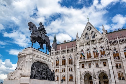 Preview: Gyula Andrassy Equestrian Statue In Front Of The Hungarian Parliament In Budapest, Hungary