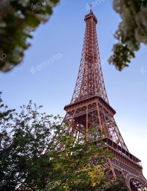 Preview: The Eiffel Tower Across The River Seine In Paris, France.