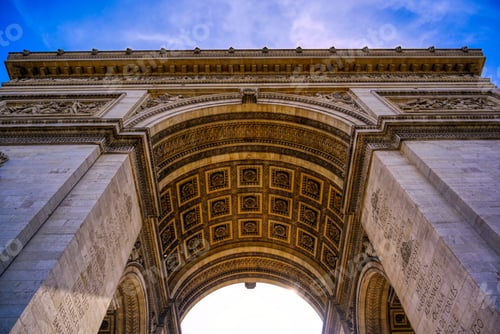 Preview: A View Of The Arc De Triomphe Located In Paris, France.