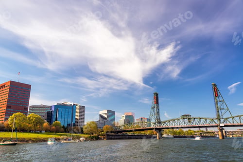 Preview: View Of Downtown Portland, Oregon And The Hawthorne Bridge