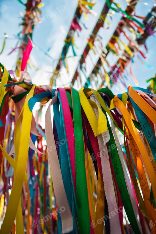 Preview: Wind Blowing Wall Of Wish Ribbons