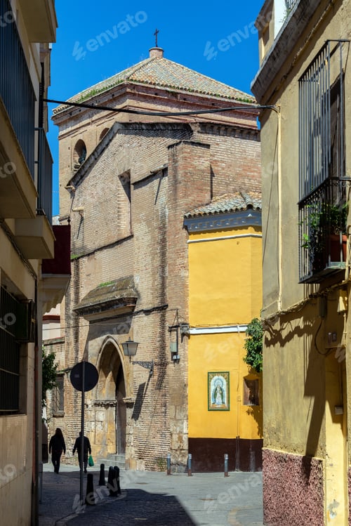Preview: Vertical View Of The Historic Hermandad De La Lanzada Church In The Center Of Seville, Spain