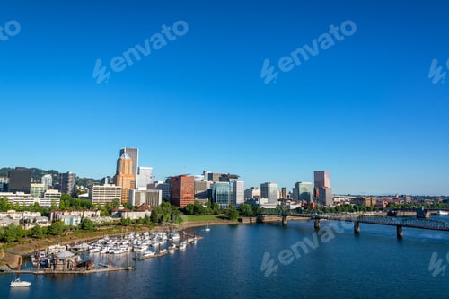 Preview: Willamette River And Cityscape Of Portland, Oregon On A Beautiful Clear Day