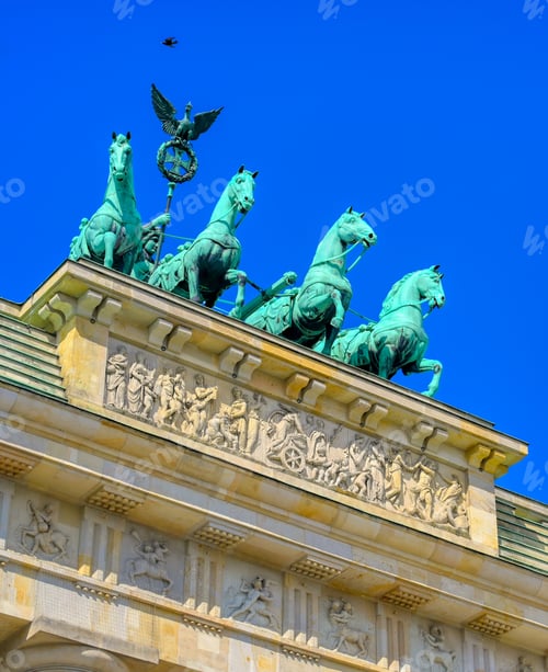 Preview: The Brandenburg Gate Located In Pariser Platz In The City Of Berlin, Germany.